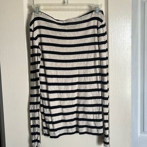 Gf the shoulder cream and black striped top. Size XS.